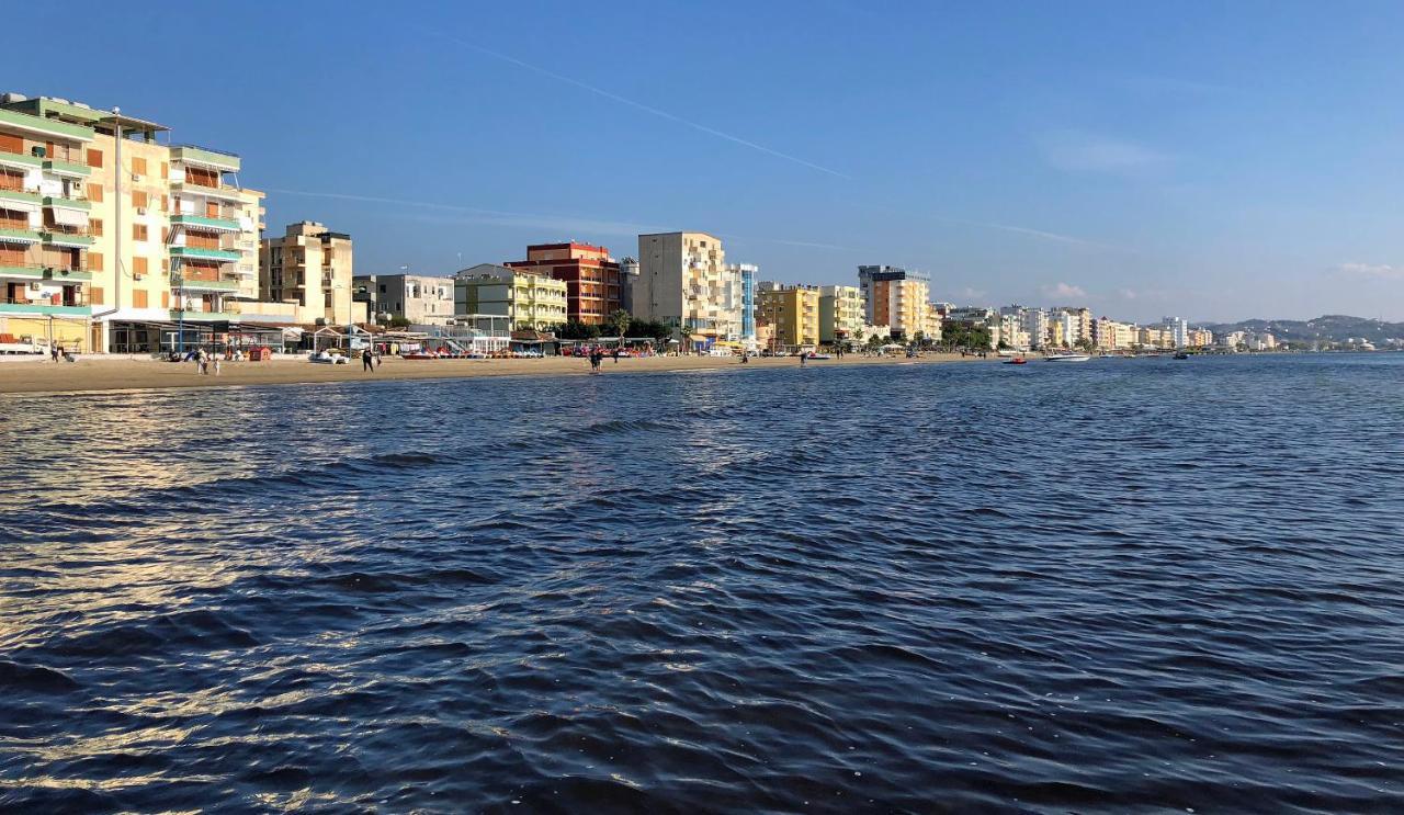 Mabel Rooms Durres Exterior photo